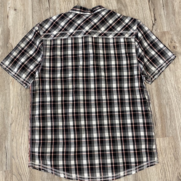 Distillery button up shirt - Picture 3 of 4